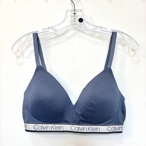 Calvin Klein Women's Light Lined Wireless Bralette Gray Size Medium Maternity